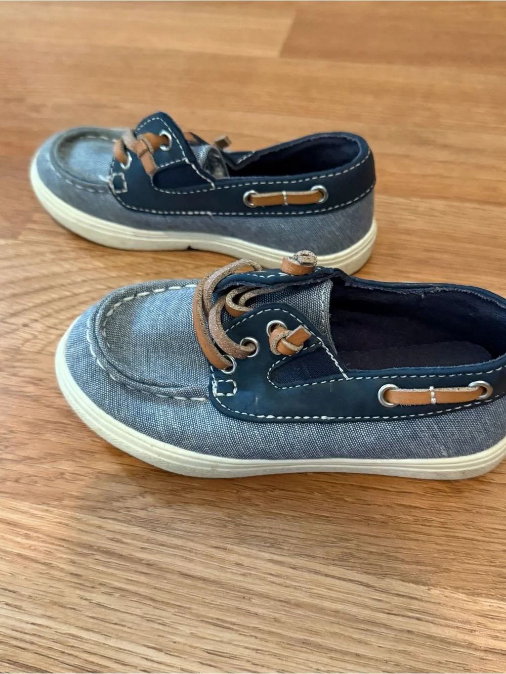 The Children’s Place Toddler Size 8 Shoes